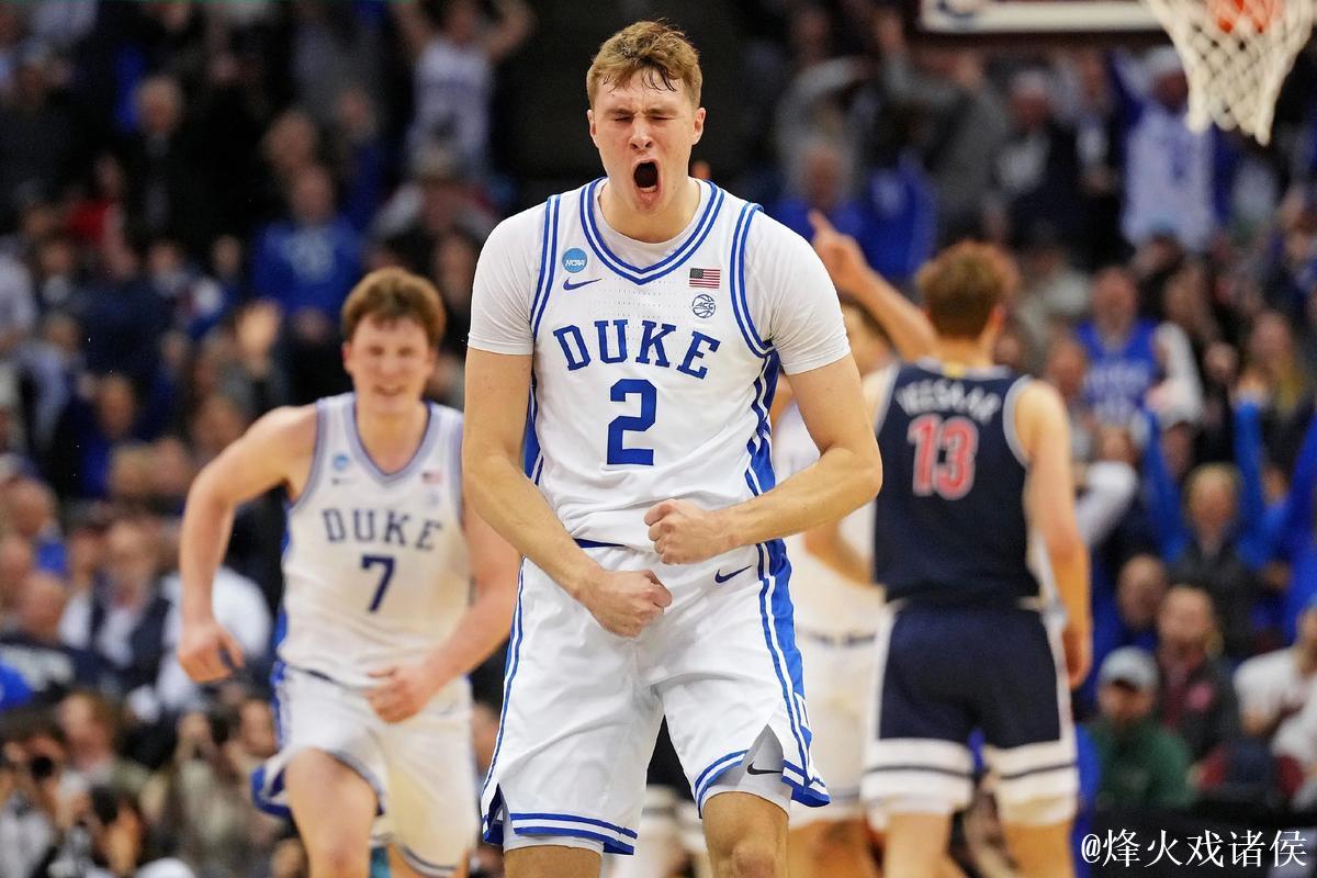 赛季前13战弗拉格场均15.2分3.1助,后13战场均21.7分4助 赛季前13战弗拉格场均15.2分3.1助,后13战场均21.7分4助