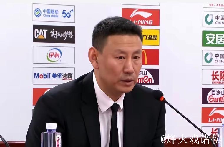 李楠:感谢首钢信任 尽一份力助球队重回正轨 李楠:感谢首钢信任 尽一份力助球队重回正轨