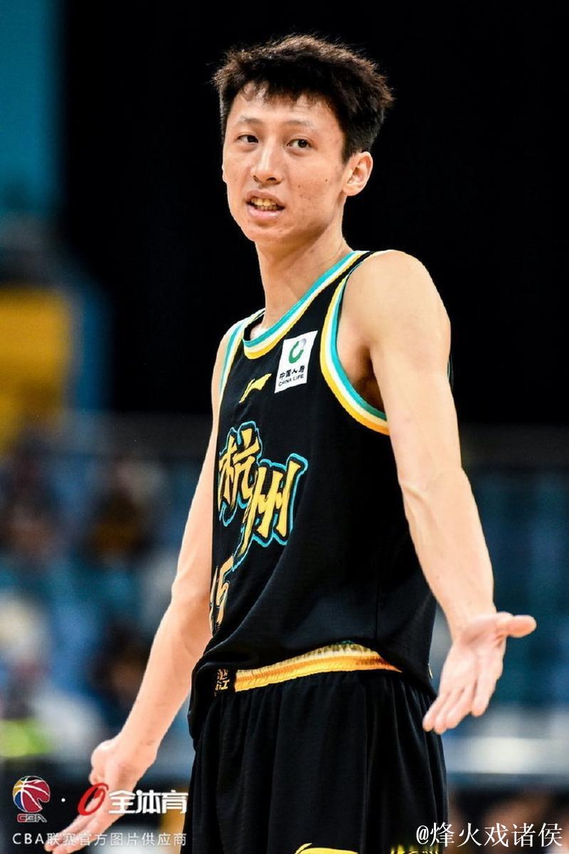 拒绝横扫！赵岩昊25分广厦胜广东 周琦遭驱逐